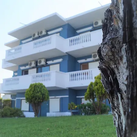Poseidon Seaview شقة *