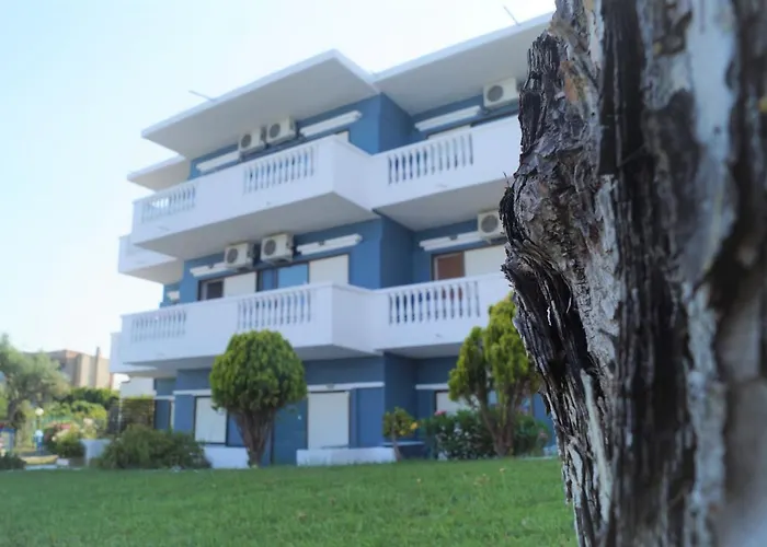 Poseidon Seaview Апартаменты *
